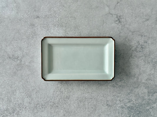 海苔皿 渕錆白磁